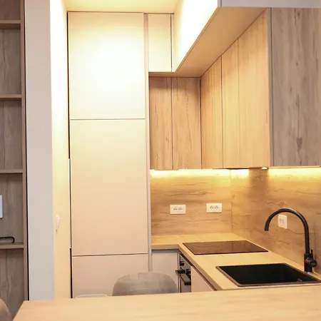 Apartman Skyhill 2 29 *